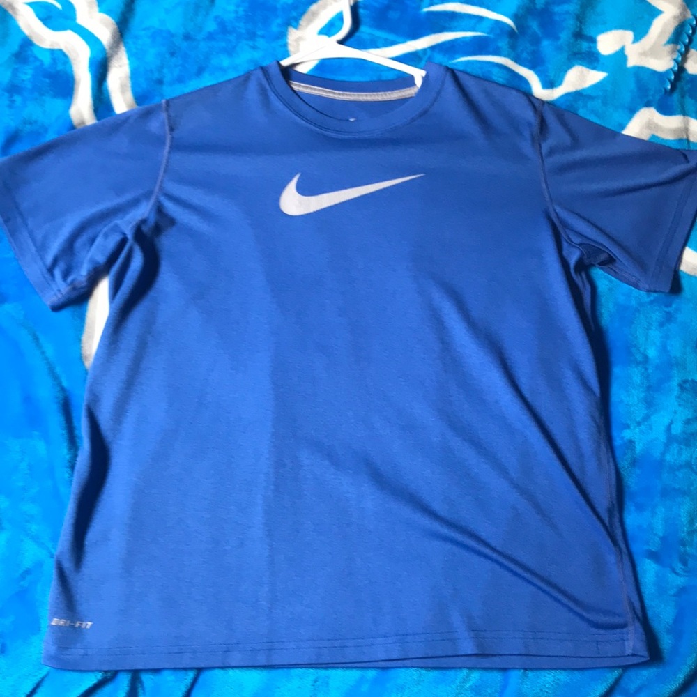 Boys dryfit Nike T-shirt